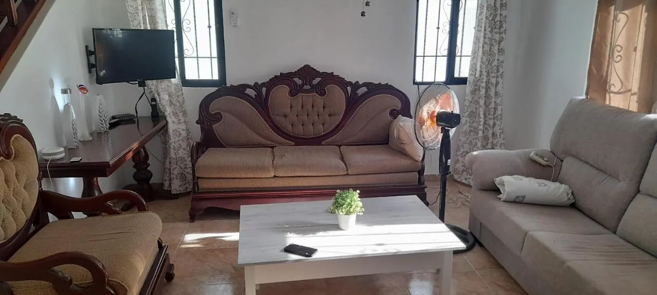 Sdq Villa Isabel, No Fumar, Cerca Embajada Eeuu Santo Domingo